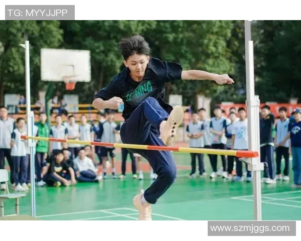 体操运动员的奋勇拼搏与追梦历程：从训练到赛场的每一步成长