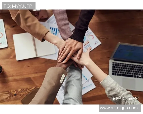 团队协作精神与竞技表现的融合探索：现代团队运动中的策略与心理分析