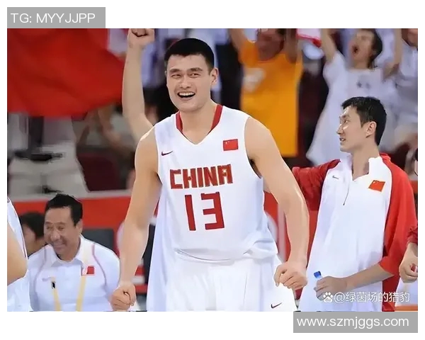 中国足球明星对姚明的高度评价与体育精神的深刻启示 中国足球明星对姚明的高度评价与体育精神的深刻启示